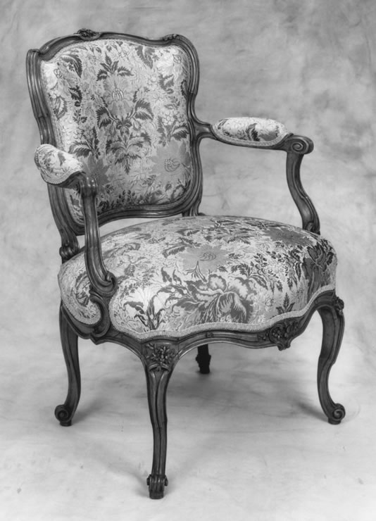 Superb Louis XV carved Walnut Fauteuil signed BOUCAULT