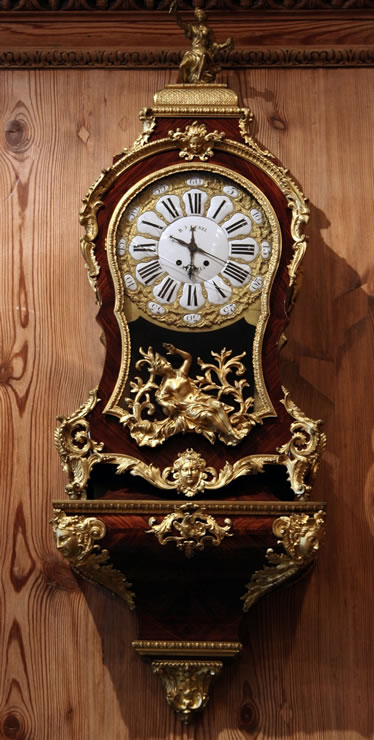 Rgence bracket clock attributed to J.P. Latz circa 1725-30