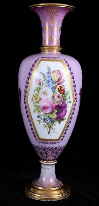 porcelain vases 008
