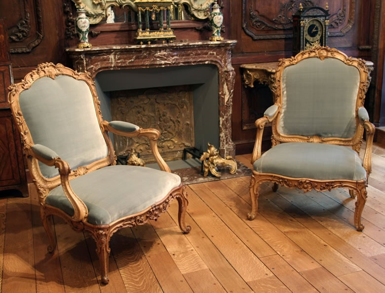 Pair Louis XV-Style Arm Chairs in Walnut with Carved Cartouche