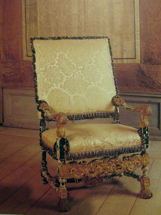 Louis XIV gilded fauteuil
