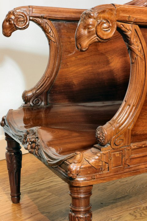 Solid mahogany bergre made for the duc de Penthivre by Jacob