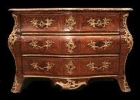 Louis XV kingwood commode en tombeau