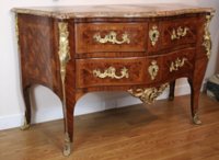 Louis XV commode by B. Peridiez