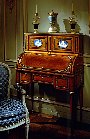 Louis XVI bureau  cylindre veneered in lemonwood with Wedgwood plaques